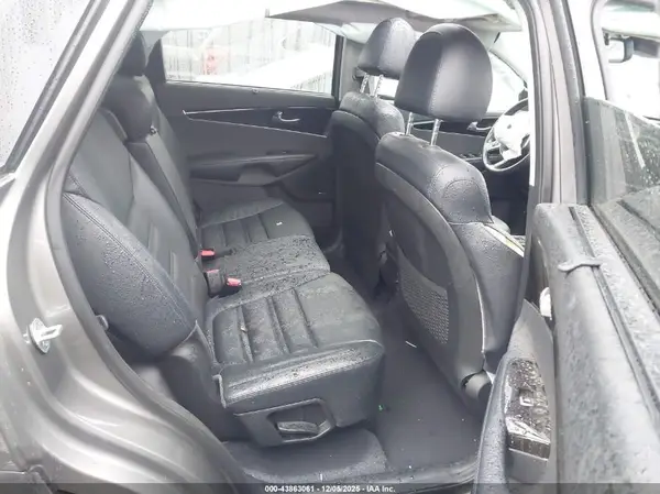 5XYPH4A54KG511541 2019 KIA SORENTO - Image 8