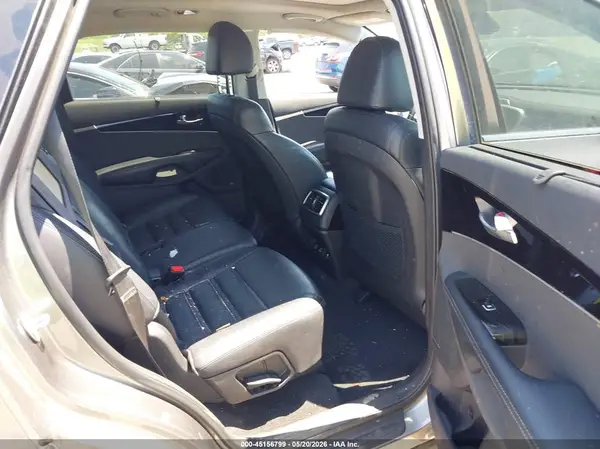5XYPH4A54KG536214 2019 KIA SORENTO - Image 8