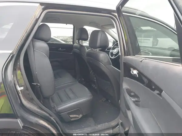5XYPH4A55GG007295 2016 KIA SORENTO - Image 8