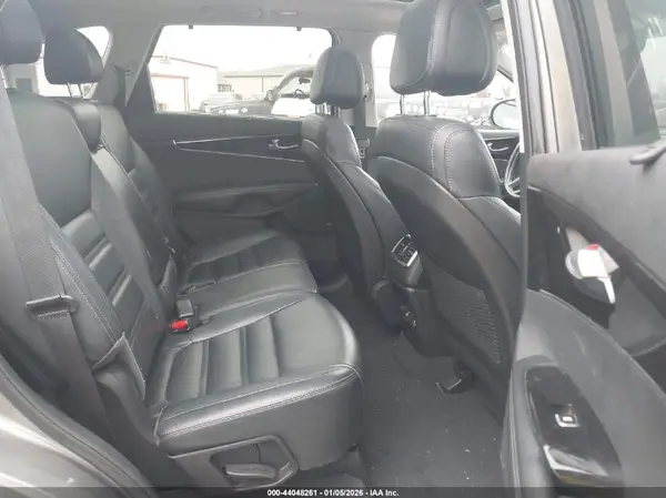 5XYPH4A55GG052057 2016 KIA SORENTO - Image 8