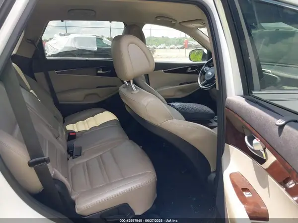 5XYPH4A55GG106926 2016 KIA SORENTO - Image 8