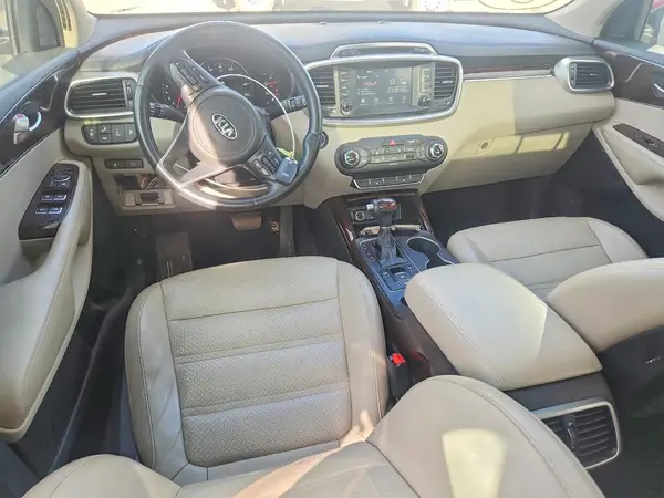 5XYPH4A55HG192627 2017 KIA SORENTO - Image 8