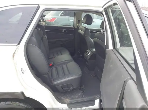 5XYPH4A55JG367819 2018 KIA SORENTO - Image 8