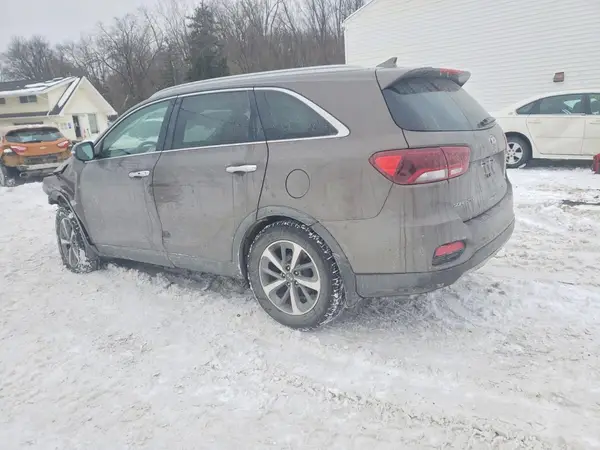 5XYPH4A55KG499674 2019 KIA SORENTO - Image 2