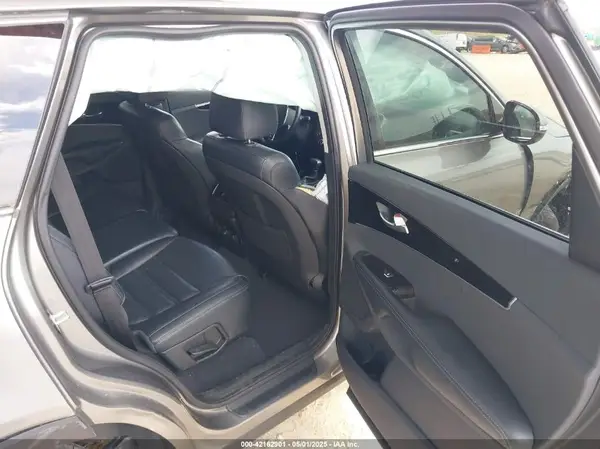 5XYPH4A55KG505165 2019 KIA SORENTO - Image 8