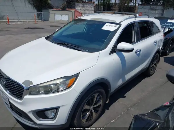 5XYPH4A56GG106899 2016 KIA SORENTO - Image 2