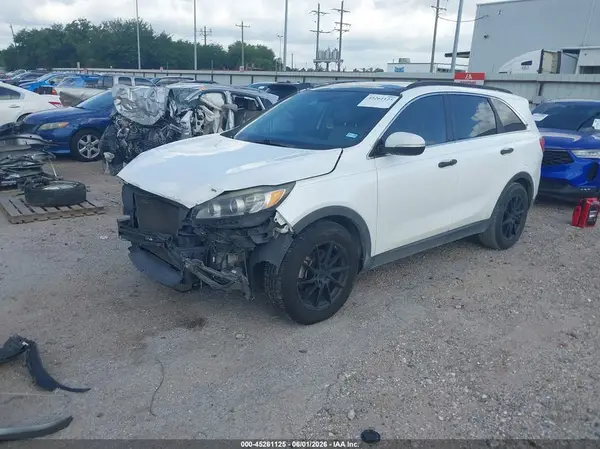 5XYPH4A56GG146982 2016 KIA SORENTO - Image 2
