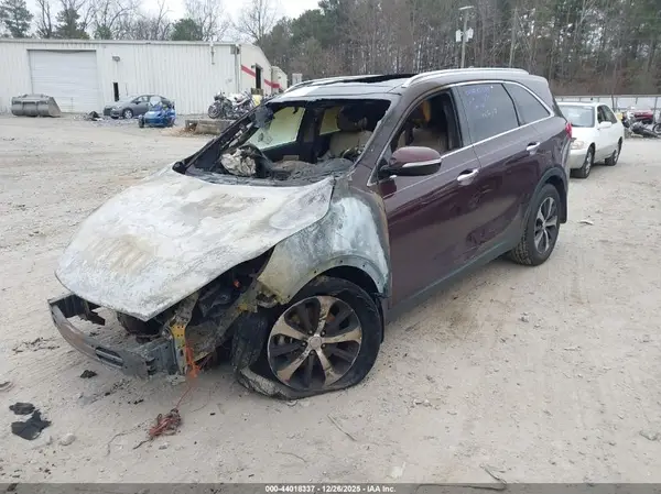 5XYPH4A56GG174894 2016 KIA SORENTO - Image 2