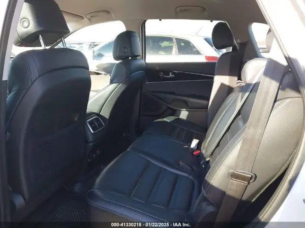 5XYPH4A56HG222220 2017 KIA SORENTO - Image 8