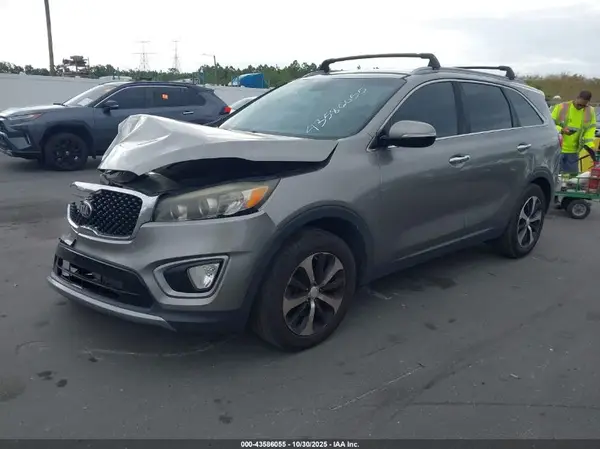 5XYPH4A56HG233136 2017 KIA SORENTO - Image 2