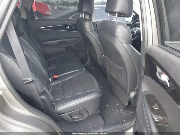 5XYPH4A56HG233136 2017 KIA SORENTO - Image 8