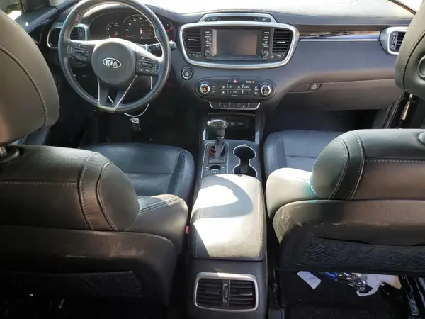 5XYPH4A56HG257680 2017 KIA SORENTO - Image 8