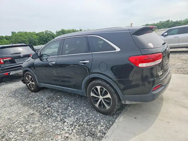 5XYPH4A56HG317456 2017 KIA SORENTO - Image 2