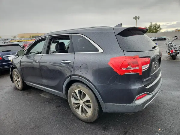 5XYPH4A56HG319692 2017 KIA SORENTO - Image 2