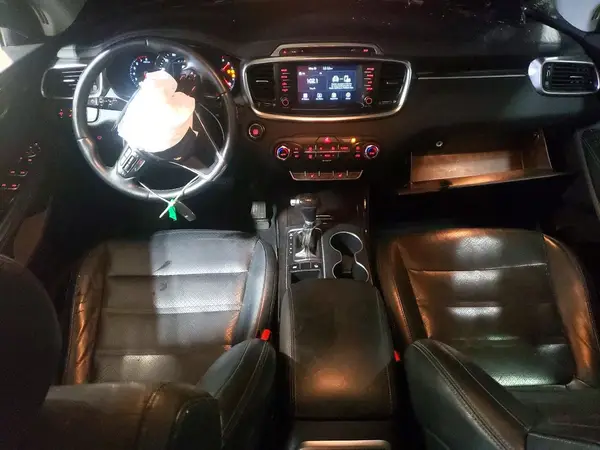 5XYPH4A56JG360569 2018 KIA SORENTO - Image 8