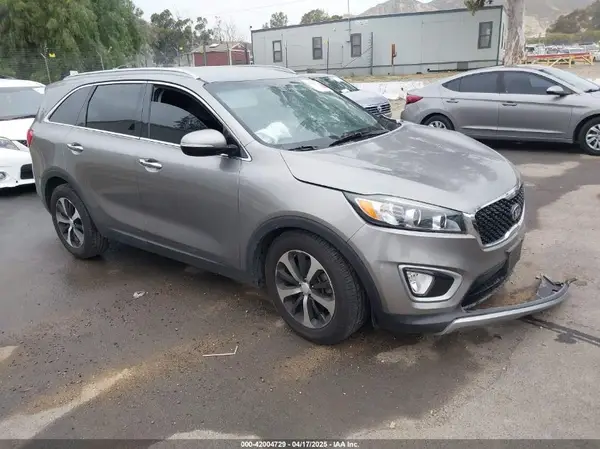 5XYPH4A56JG385309 2018 KIA SORENTO - Image 1