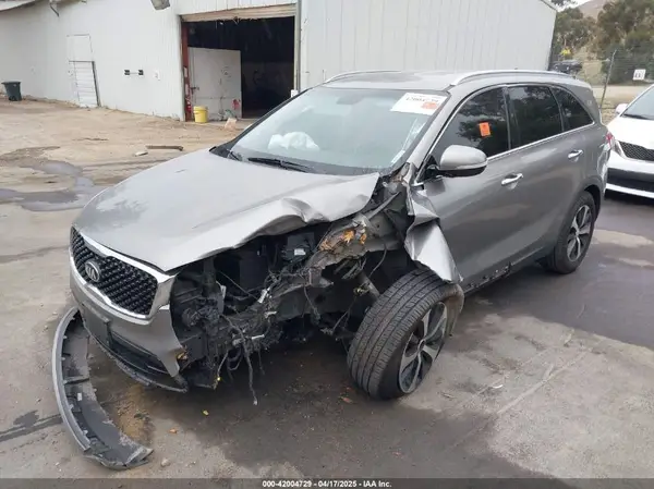 5XYPH4A56JG385309 2018 KIA SORENTO - Image 2