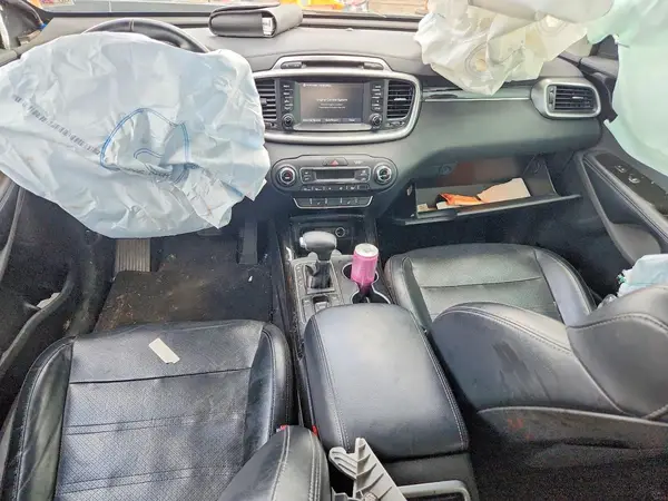 5XYPH4A56KG525165 2019 KIA SORENTO - Image 8