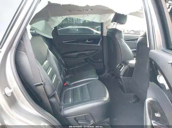 5XYPH4A56KG531046 2019 KIA SORENTO - Image 8