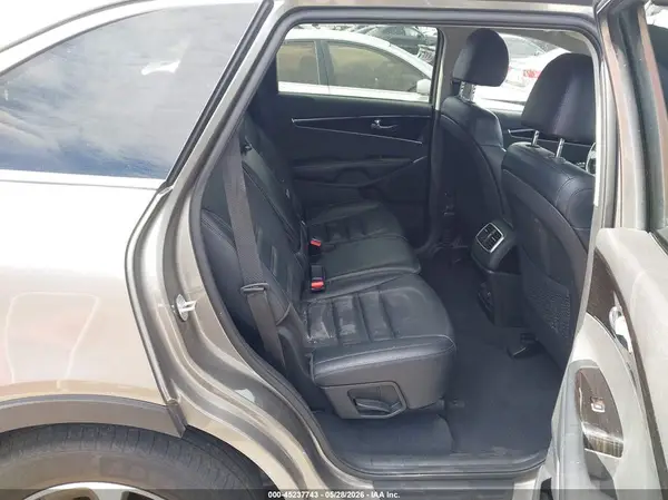 5XYPH4A56KG538868 2019 KIA SORENTO - Image 8