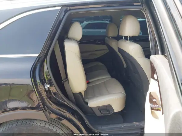5XYPH4A56KG540202 2019 KIA SORENTO - Image 8