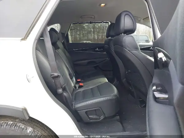 5XYPH4A57GG106989 2016 KIA SORENTO - Image 8