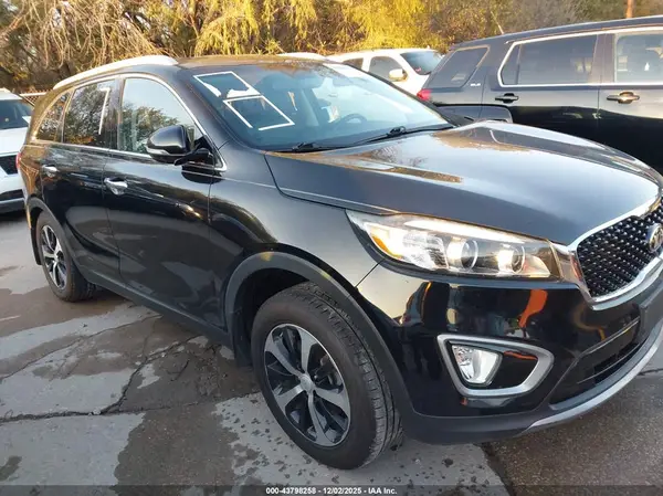 5XYPH4A57HG277131 2017 KIA SORENTO - Image 1