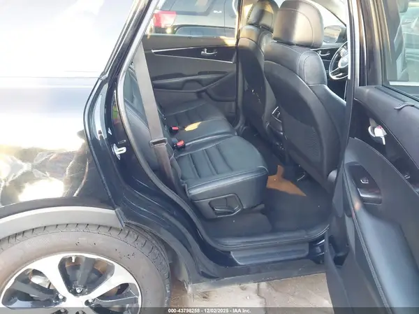 5XYPH4A57HG277131 2017 KIA SORENTO - Image 8