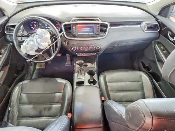 5XYPH4A57HG286766 2017 KIA SORENTO - Image 8