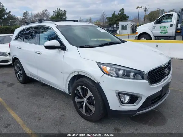 5XYPH4A57HG294186 2017 KIA SORENTO - Image 1
