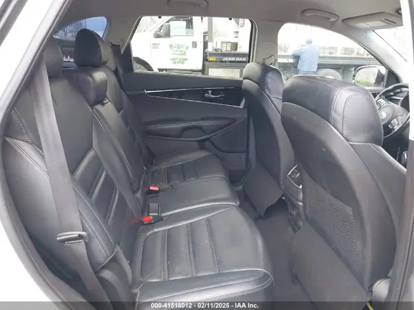 5XYPH4A57HG294186 2017 KIA SORENTO - Image 8