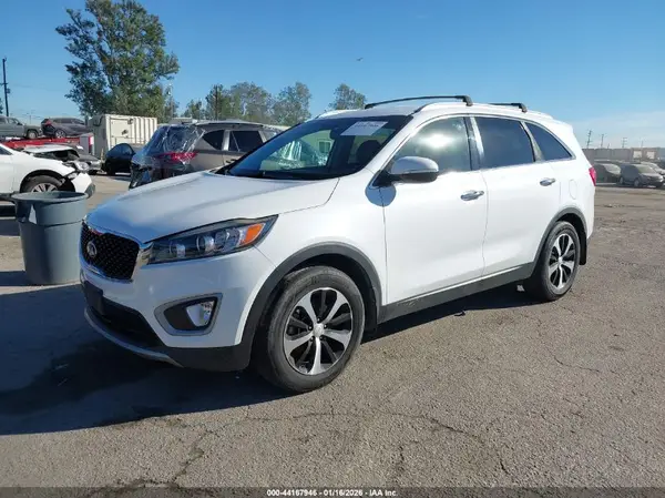 5XYPH4A57JG386789 2018 KIA SORENTO - Image 2