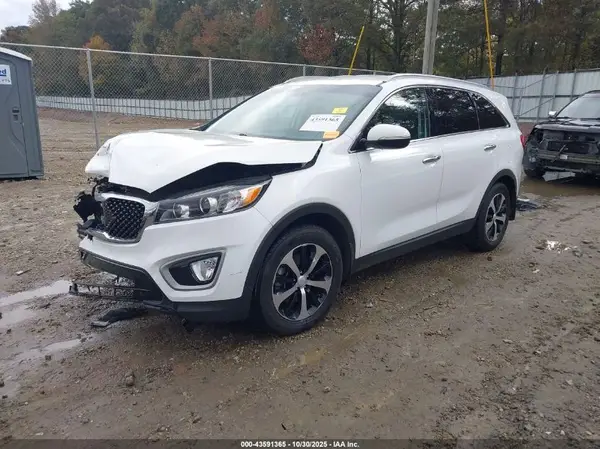 5XYPH4A57JG386808 2018 KIA SORENTO - Image 2