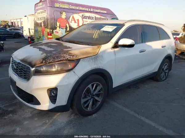 5XYPH4A57KG470662 2019 KIA SORENTO - Image 2