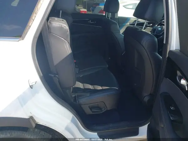 5XYPH4A57KG474307 2019 KIA SORENTO - Image 8