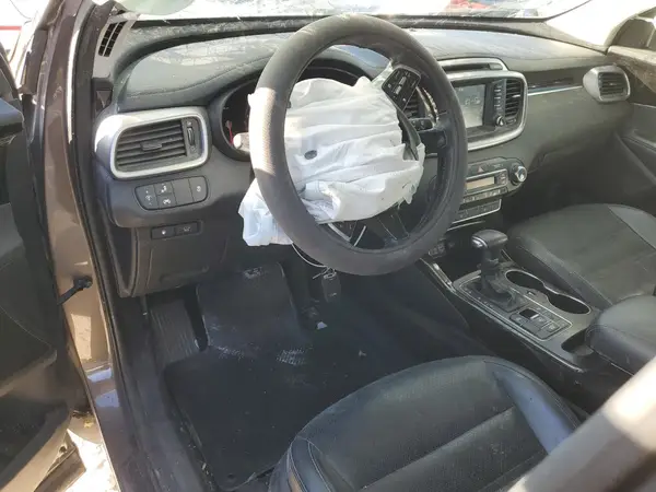 5XYPH4A57KG498980 2019 KIA SORENTO - Image 8