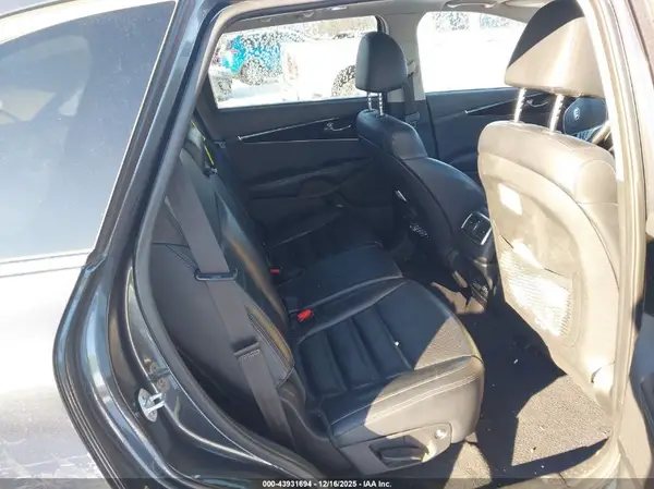 5XYPH4A57LG710942 2020 KIA SORENTO - Image 8