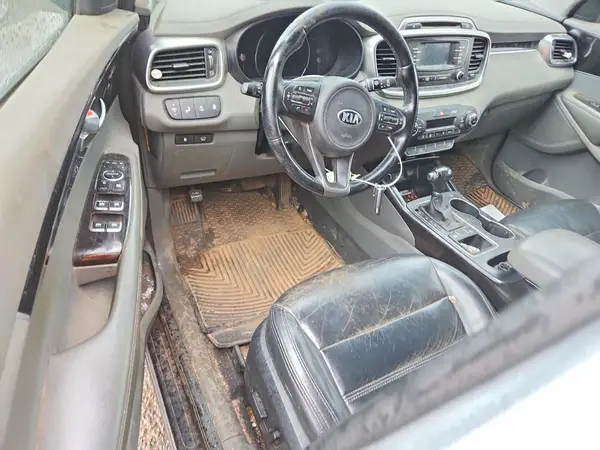 5XYPH4A58GG049332 2016 KIA SORENTO - Image 8