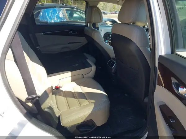 5XYPH4A58GG140097 2016 KIA SORENTO - Image 8