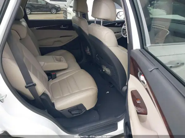 5XYPH4A58HG315255 2017 KIA SORENTO - Image 8
