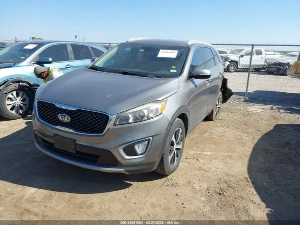 5XYPH4A58JG348116 2018 KIA SORENTO - Image 2