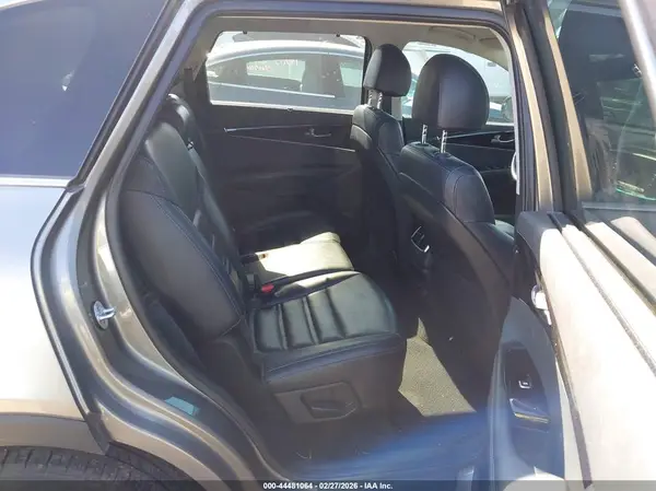 5XYPH4A58JG348116 2018 KIA SORENTO - Image 8