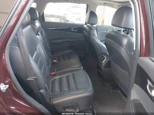 5XYPH4A58JG400067 2018 KIA SORENTO - Image 8
