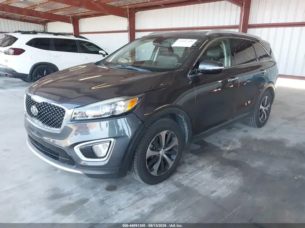 5XYPH4A58JG408587 2018 KIA SORENTO - Image 2