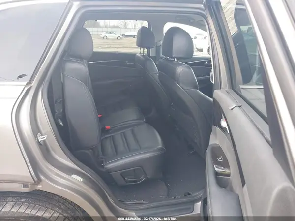 5XYPH4A58JG409349 2018 KIA SORENTO - Image 8