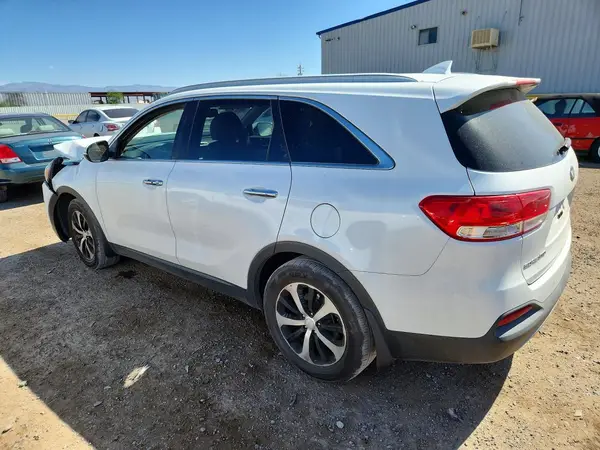 5XYPH4A58JG423610 2018 KIA SORENTO - Image 2