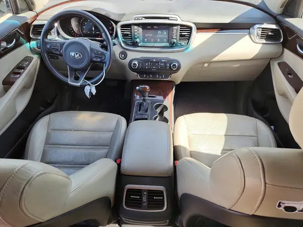 5XYPH4A58JG423610 2018 KIA SORENTO - Image 8