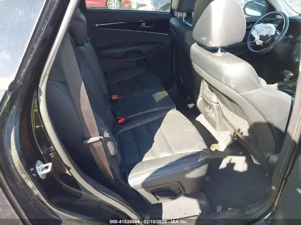 5XYPH4A58KG521148 2019 KIA SORENTO - Image 8