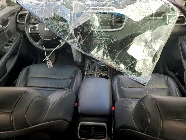 5XYPH4A58KG556319 2019 KIA SORENTO - Image 8