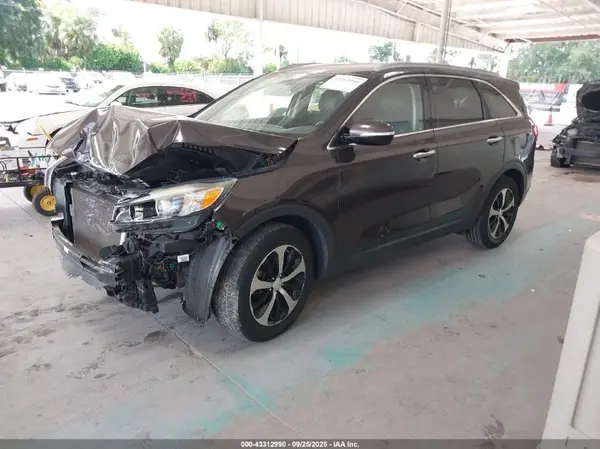 5XYPH4A59GG099818 2016 KIA SORENTO - Image 2